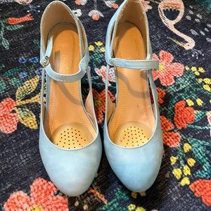 Light Blue Vintage Style Pumps Size 10 Women’s